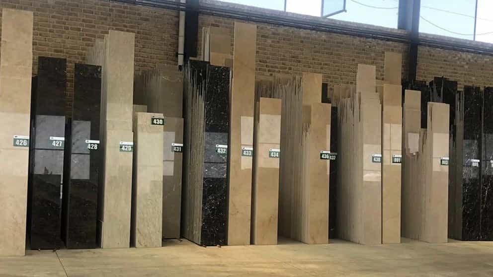 The most important points when installing tiles and slabs